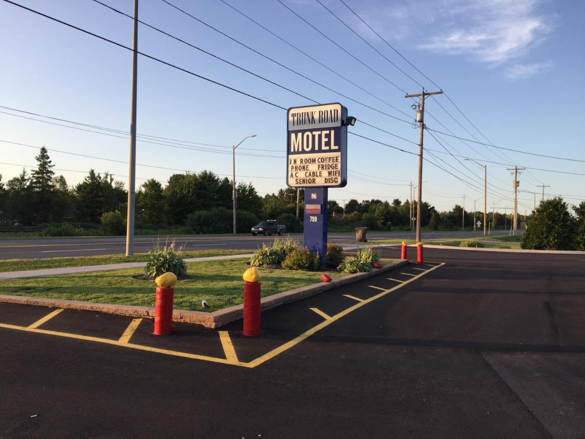 Trunk Road Motel Sault Ste. Marie Bagian luar foto